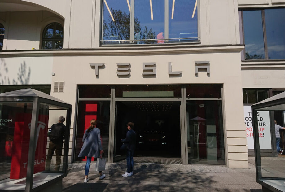 Stabilimento Tesla a Shanghai