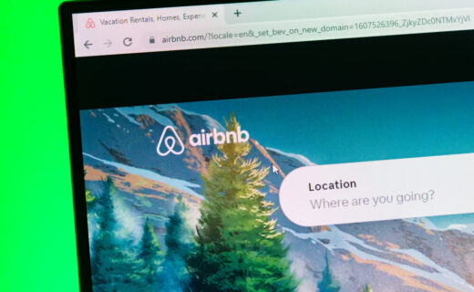 Aggiornamento Airbnb con AI e servizi social