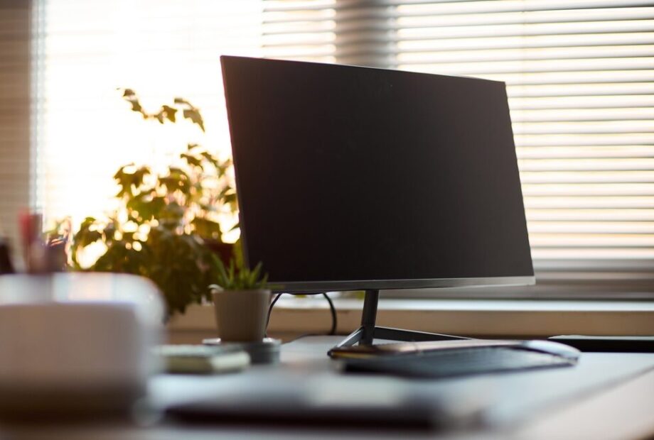 Dock USB-C Wavlink con supporto per tre monitor