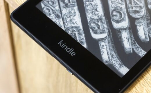 Kindle Paperwhite trasformato in assistente da scrivania